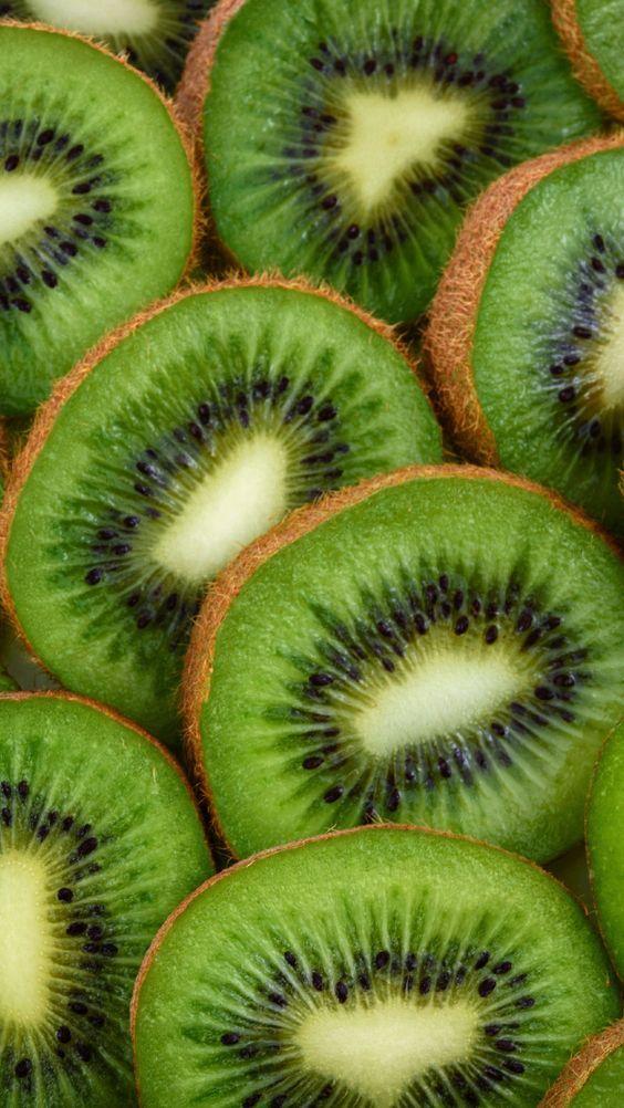Berry Bonanza: Wild Forest Berry Fusion